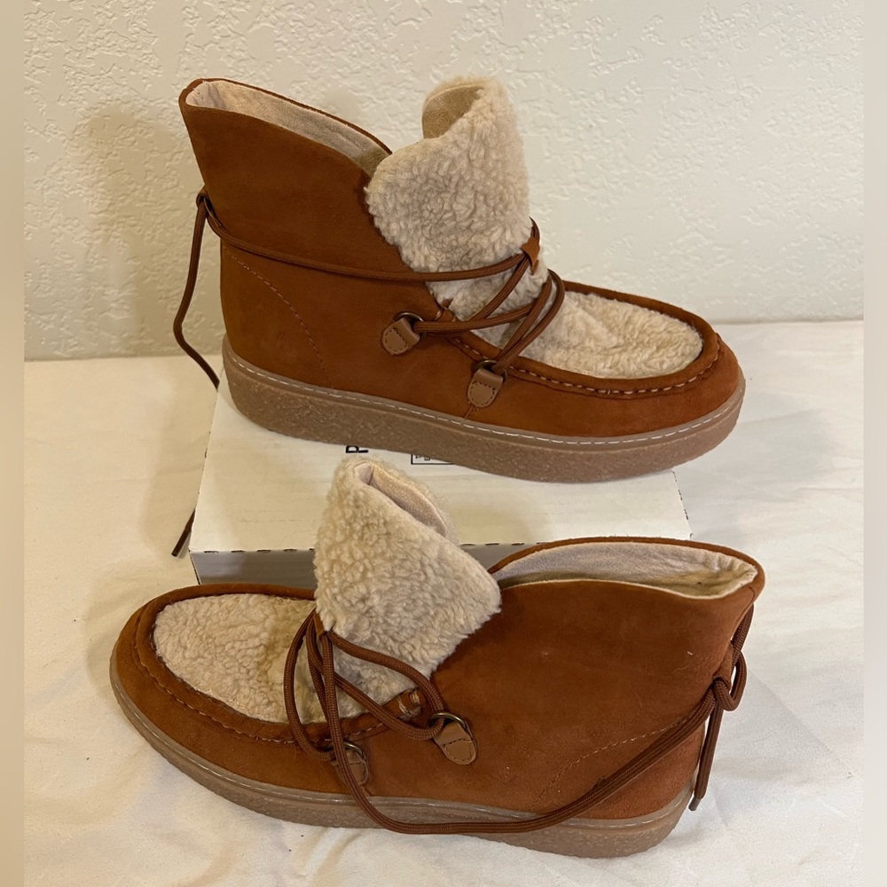 Hush puppy Ankle Rust Shearling Ankle Boots Women’s Size 9.5 NWOB Lace Up
